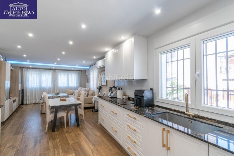 Foto a117d4e0-d252-49f7-9b09-839d23777c87. Casa amb aparcament a Peligros