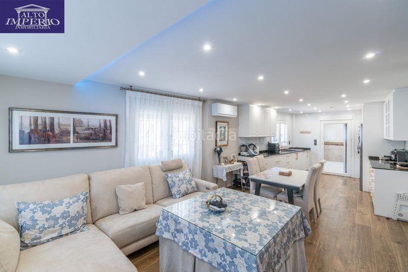 Foto bc5f906d-070d-485b-bd8f-22ce544a0339. Casa amb aparcament a Peligros