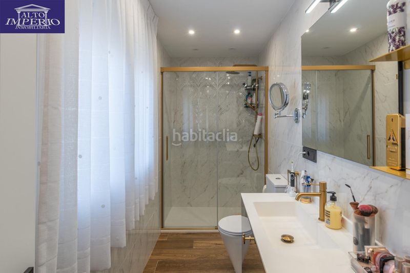 Foto d4d5536a-c5fe-46fb-9d91-1a4b5cb7b9b4. Casa amb aparcament a Peligros