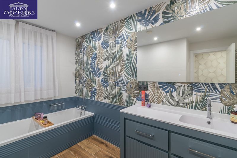 Foto e7e8124f-31fa-4e30-aded-547b45a4ea66. Casa amb aparcament a Peligros