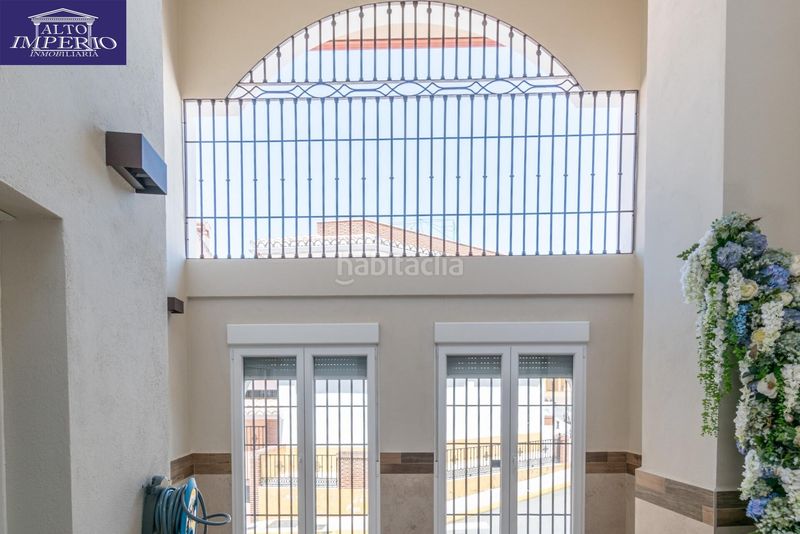 Foto f8ee68f8-1d14-493c-afb3-d4de407904fe. Casa amb aparcament a Peligros