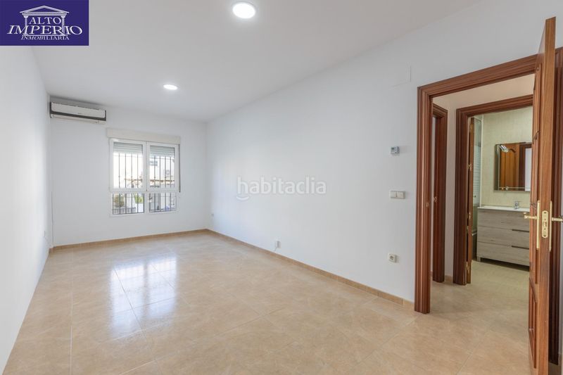 Foto 0b494dc2-ebfb-4b22-a1c5-85cf5862ac6b. Pis a Ayuntamiento Alhendín