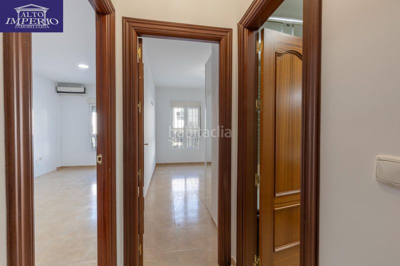 Foto bc24b4e4-cbe2-45b3-a74d-c6453f3d3436. Pis a Ayuntamiento Alhendín