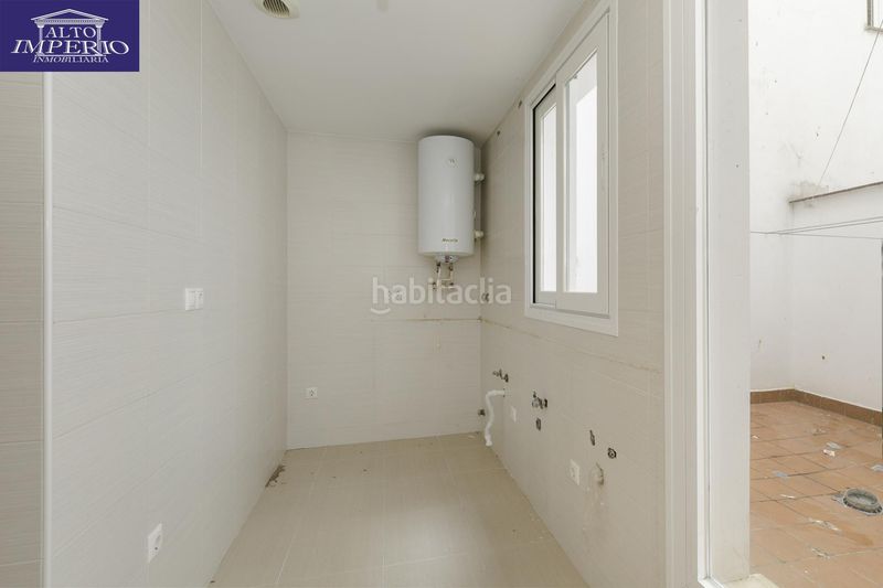Foto 42466275-0bf7-4571-81e1-19ddbfcd0f59. Pis amb aparcament a Pinos Puente