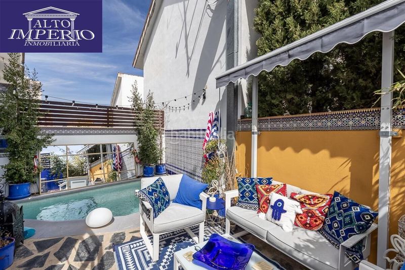 Foto fe7e8b4f-b1ec-4a61-8f74-852963d1b10a. Casa aparellada amb calefacció aparcament piscina a Monachil