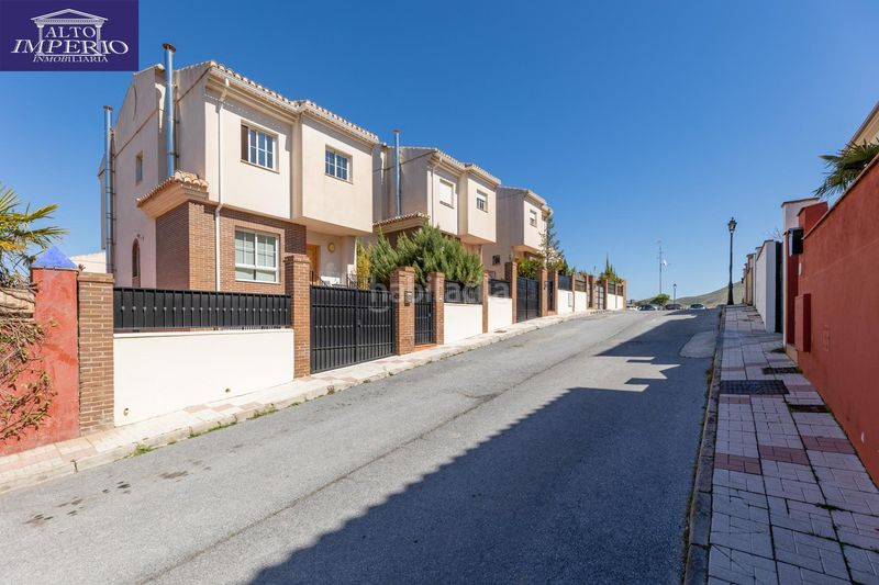 Foto 0f162fc5-d76c-494a-b34e-54b8404b58f8. Xalet amb calefacció aparcament piscina a Barrio de la Vega Monachil