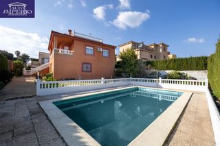 Chalet  Calle de la azucena. Y si el éxito fuera algo tan sencillo como la paz de ver atardec