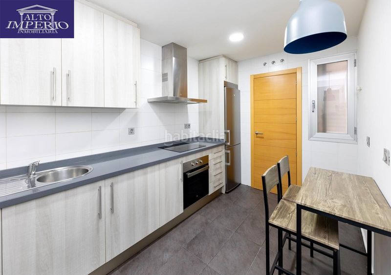 Foto bba7f642-962d-49db-93e9-2d4ca216989d. Pis amb aparcament piscina a Carretera de Granada-La Alcazaba Alhendín