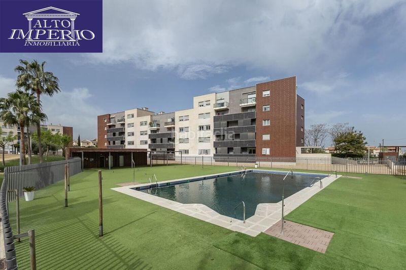 Foto 1c9ec89a-6c75-4c5f-b946-e34c6ab45aca. Pis amb calefacció aparcament piscina a Carretera de Granada-La Alcazaba Alhendín