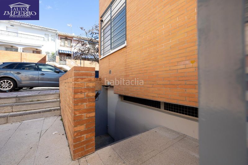 Foto e52e6d33-6bbb-44e9-9cc9-8b62a2f27bae. Pis amb aparcament a Albolote