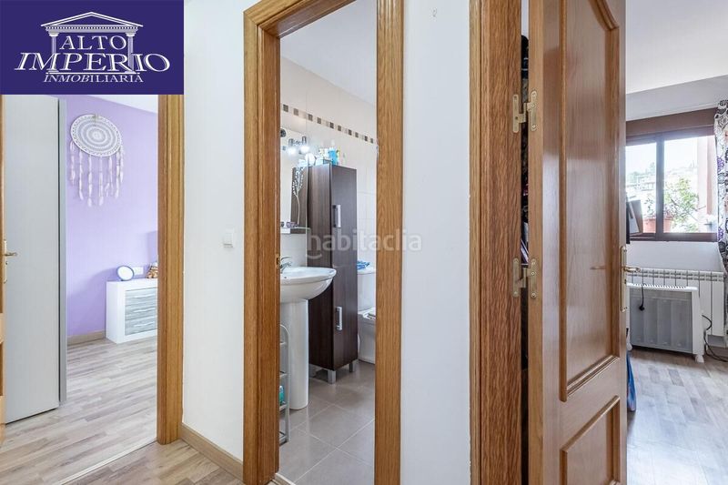 Foto 0e7fdd37-af1f-4354-91e3-f7ec5bf89acd. Àtic amb aparcament a Barrio de la Vega Monachil