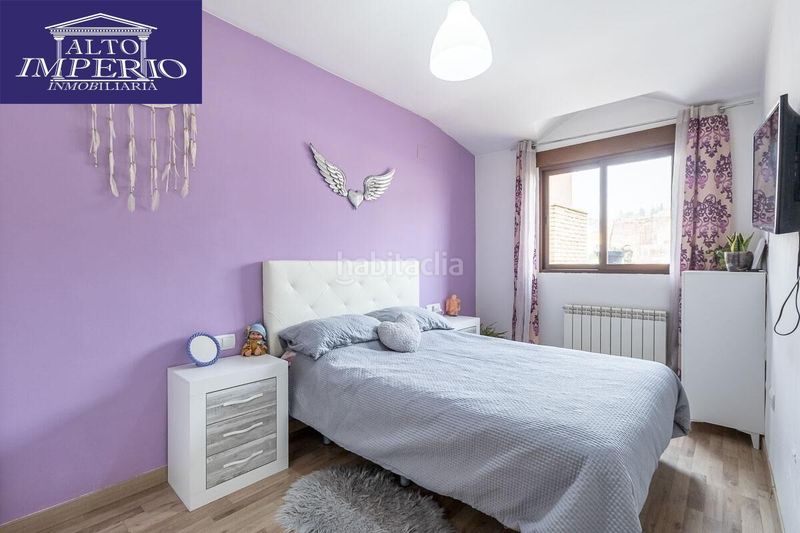 Foto a793e2e3-966a-4c62-abc9-8fe0a5b8fcf2. Àtic amb aparcament a Barrio de la Vega Monachil