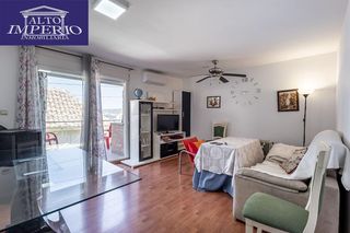 Etagenwohnung in Barrio de la Vega. Semiático con terrazasolárium en barrio de monachil  garaje  tra