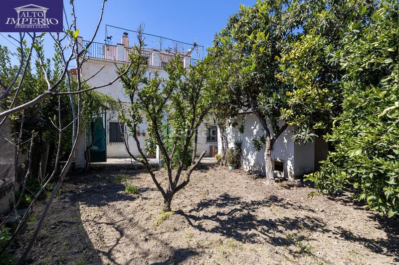 Foto bec7f186-9b4e-4f33-aac5-5184633c8eed. Masia amb aparcament a Poniente Armilla