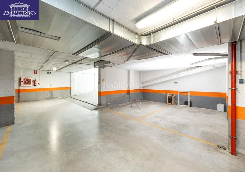 Foto 1e6275be-8525-487d-aa89-9fd2433a2ac8. Pis amb aparcament a Monachil pueblo Monachil