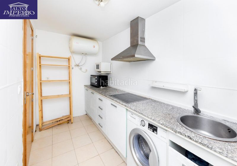 Foto d2ff7dde-2422-4829-bd55-5d5ad53cd1b2. Pis amb aparcament a Monachil pueblo Monachil