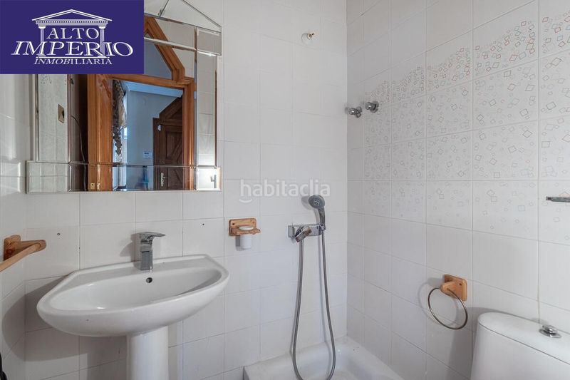Foto fb1368c4-1012-4555-af87-4c0fd39079d7. Casa amb aparcament piscina a Peligros