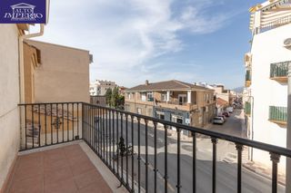 Reihenhaus  Diputacion 7. Precioso adosado en armilla con 4 dormitorios  para entrar a viv