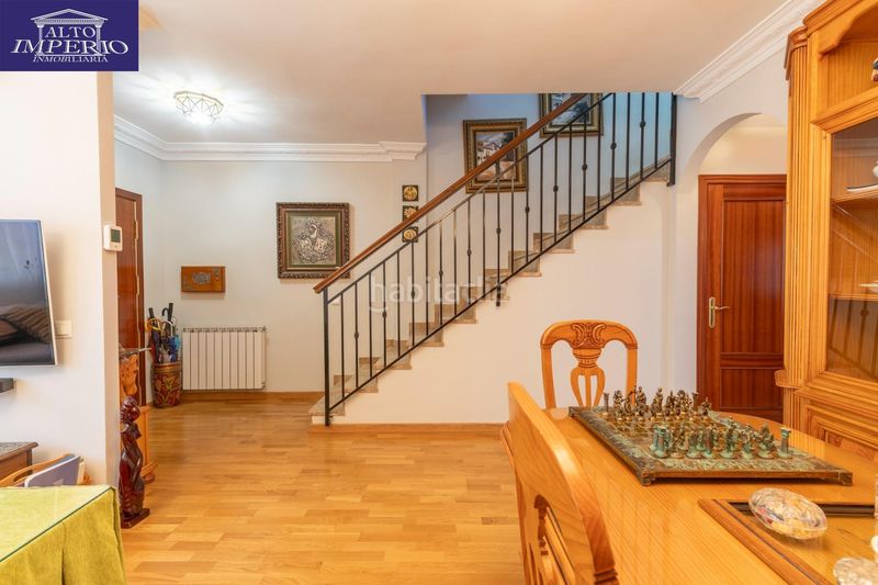 Foto becb61e2-9249-4bd4-b0aa-6d08219ac998. Casa aparellada amb calefacció aparcament a Cájar