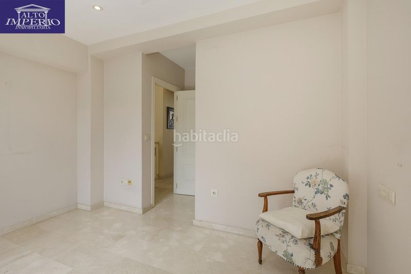 Foto b7be4dc3-ad2f-4ea9-bf60-19a295f13572. Casa adossada amb calefacció aparcament a San Miguel Armilla