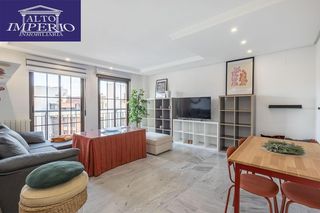 Pis a Calle pdta jose fernandez mtnez 6. Piso en urbanización privada en parque almunia con 3 habitacione