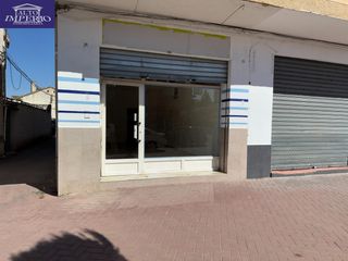 Lloguer Local Comercial a Parque de la Ermita. Monta aquí tu negocio y hazte visible desde el primer día