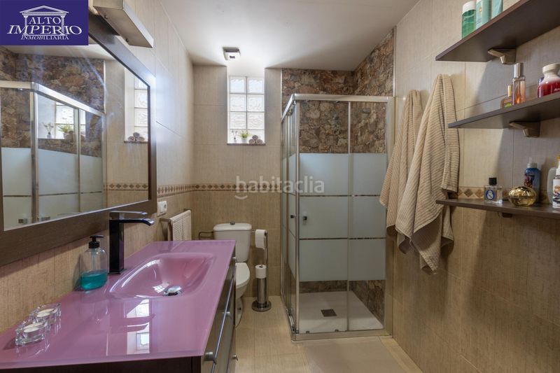 Foto c9ca0145-9700-4016-86f7-8affaf1cf102. Àtic amb aparcament a Ayuntamiento Alhendín