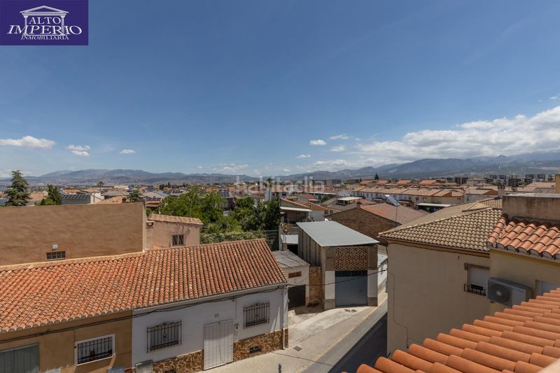 Foto ff15aa8e-5bd6-4f6a-8a86-751001297f3a. Àtic amb aparcament a Ayuntamiento Alhendín