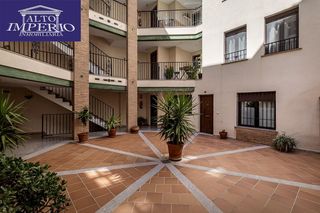 Appartamento in Calle del molinillo 28. Piso en monachil con 2 habitaciones y 2 baños y terraza comunita