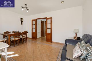 Casa adosada en Calle santo sepulcro de la quin 26. Magnífico adosado con apartamento independiente en bola de oro,