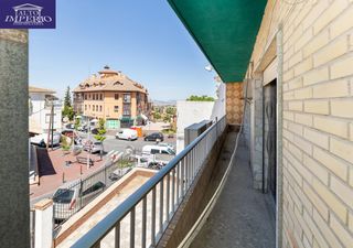 Edifici  Calle de las higueras. Gran oportunidad, edificio a la venta en barrio de monachil.