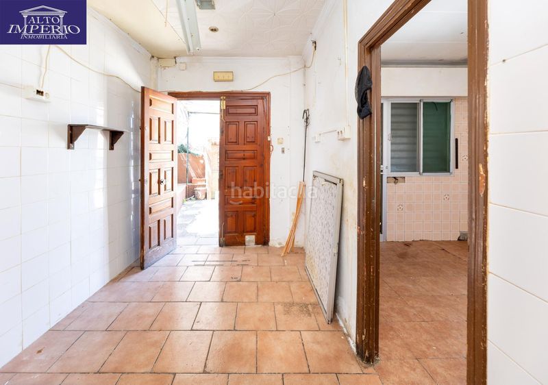 Foto add36c31-62c2-4a70-94ee-24c9cc261c19. Edifici a Barrio de la Vega Monachil