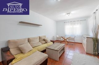 Casa a Urbanizacion urbanización parque de cubillas 37. Magnífica casa con parcela en urbanización privada con piscina c