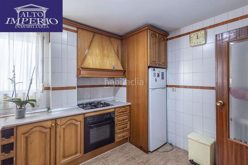 Foto b0a6c7fc-d3db-4e31-9b6b-ccd556540281. Pis amb calefacció aparcament a Fígares Granada