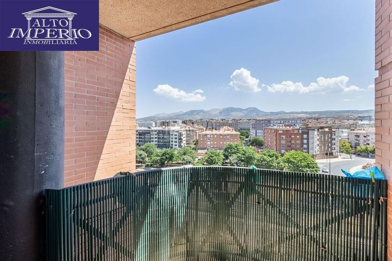 Foto 17fbfae8-a3fa-4d64-bf00-a065a3a62c5a. Pis amb calefacció aparcament piscina a Cerrillo de Maracena - Periodistas Granada