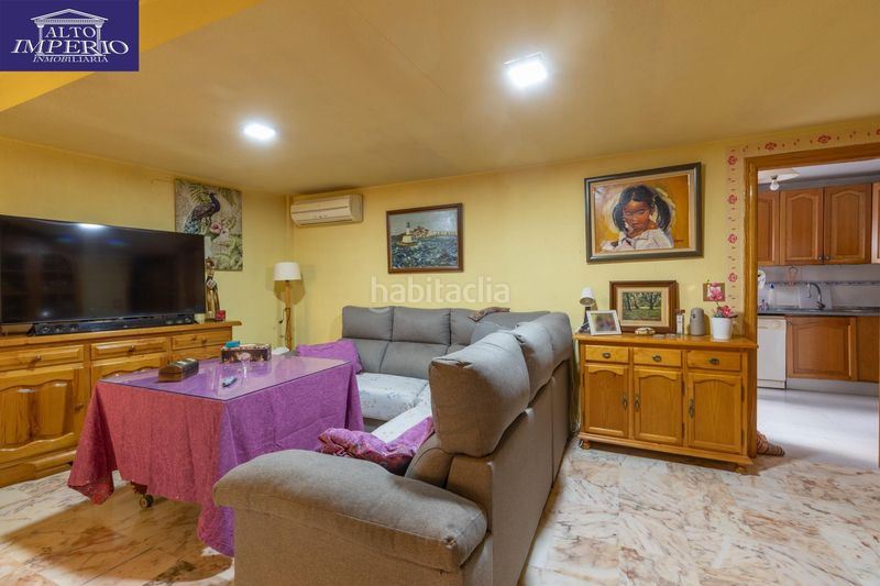 Foto 40553c3d-81e3-4523-b7ac-798f6b09aa49. Casa adossada amb calefacció aparcament a Gójar