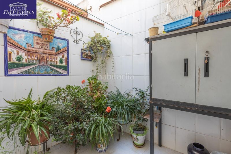 Foto c9d9015a-dd1f-4b91-884f-291a9981abd1. Casa adossada amb calefacció aparcament a Gójar