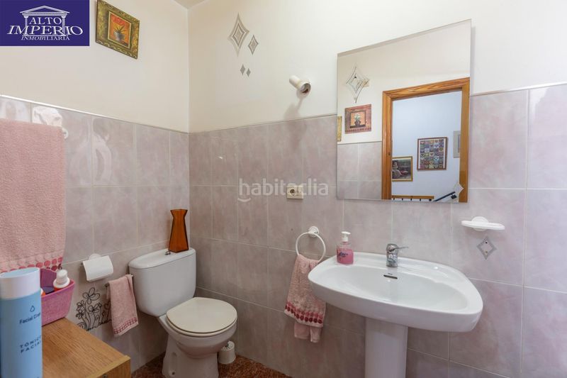 Foto d3549685-7182-4070-a613-4317fc652237. Casa adossada amb calefacció aparcament a Gójar