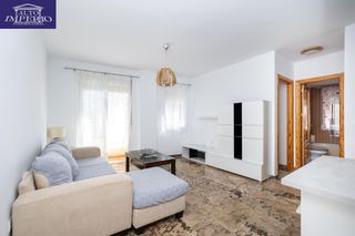 Appartement  Calle calle manuel de falla. Piso luminoso con garaje, trastero en láchar