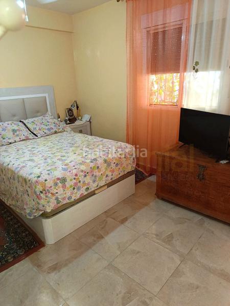 Foto 5725a6a9-49c0-443e-b578-b0e968df4aa5. Casa adossada a La Plata Sevilla