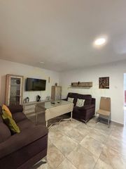 Reihenhaus in La Plata. Casa en venta en su eminencia próxima a parada de metro cocheras