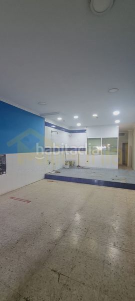 Foto f471b543-70e4-4f2f-9d81-7cdaa683a5df. Local comercial a La Plata Sevilla