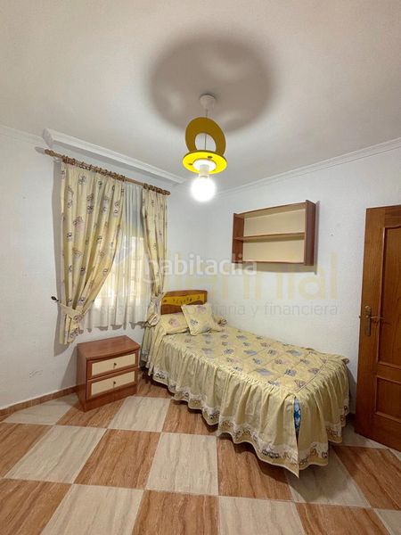 Foto 950082f3-b869-4977-b8f8-d94dc1a9e015. Pis a Juan XXIII - Rochelambert Sevilla