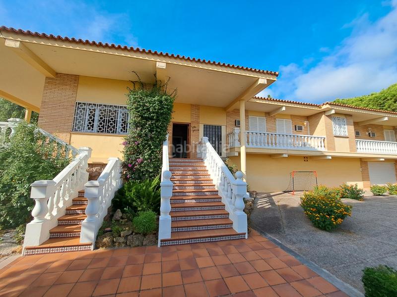 Foto cea27a40-c21c-458c-bf7c-37b3a9683810. Chalet villa en zona gran avenida de benicasim en Benicasim / Benicàssim