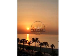 Apartament a Carrer ribalta 2. Apartamento en 1ª linea con vistas al mar