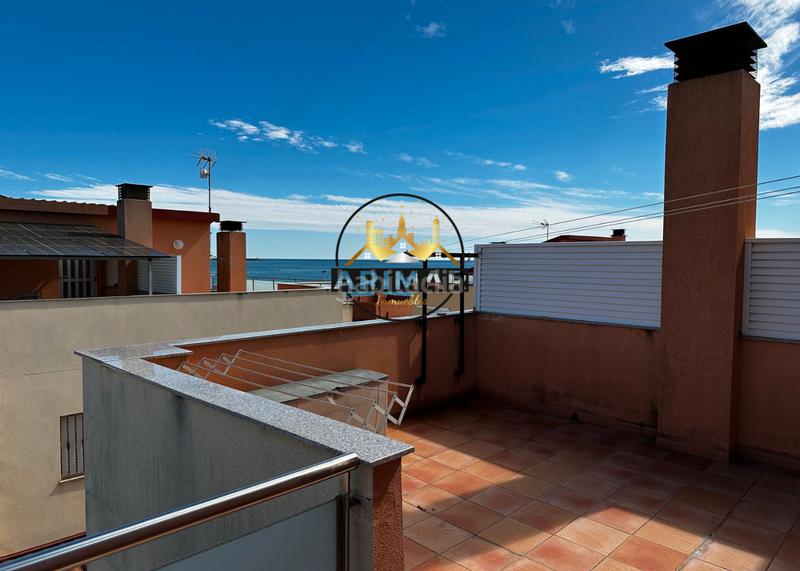 Foto f6dfeb75-afe0-49b5-94dd-ea73e62fe623. Casa pareada  cerca del mar en Playa Burriana