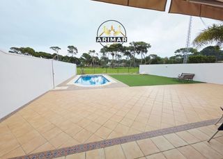 Lloguer Casa aparellada  Avinguda dels pins. Magnifica villa en el grao de castellon