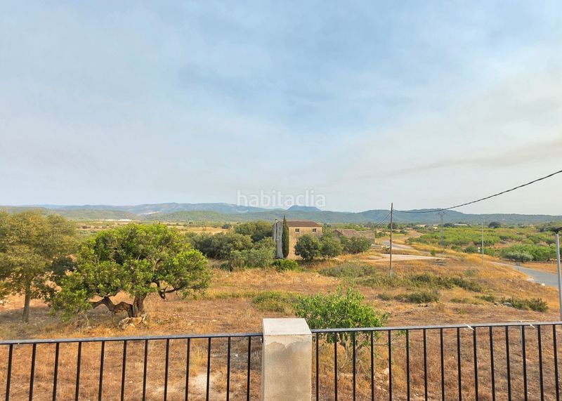 Foto 85b84e3b-091d-40e3-b3e7-d92bbb3089b3. Masia amb xemeneia aparcament a Useres (les)