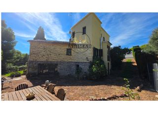 Chalet à Montornés-Las Palmas-El Refugio. Magnifica villa en montornes