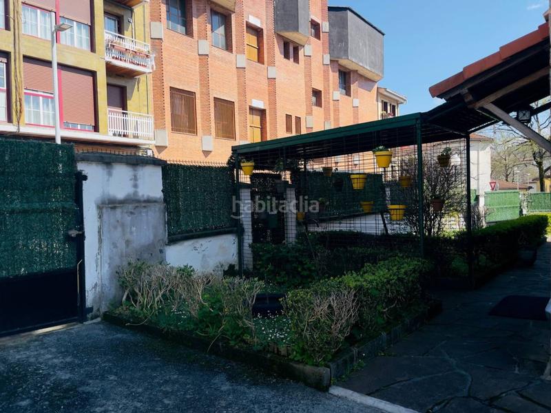 Foto 0f4133a1-faa2-4f4e-8816-25a0ac9dc01b. Casa amb calefacció aparcament a Centro - Mendibil - Santiago Irun